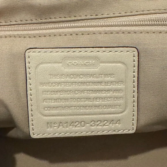 Coach bundle!!! Coach crossbody purse and Coach wallet! - Picture 5 of 11